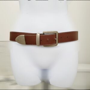 Brown Belt with Silver Buckle - Size S *NOT VINTAGE*